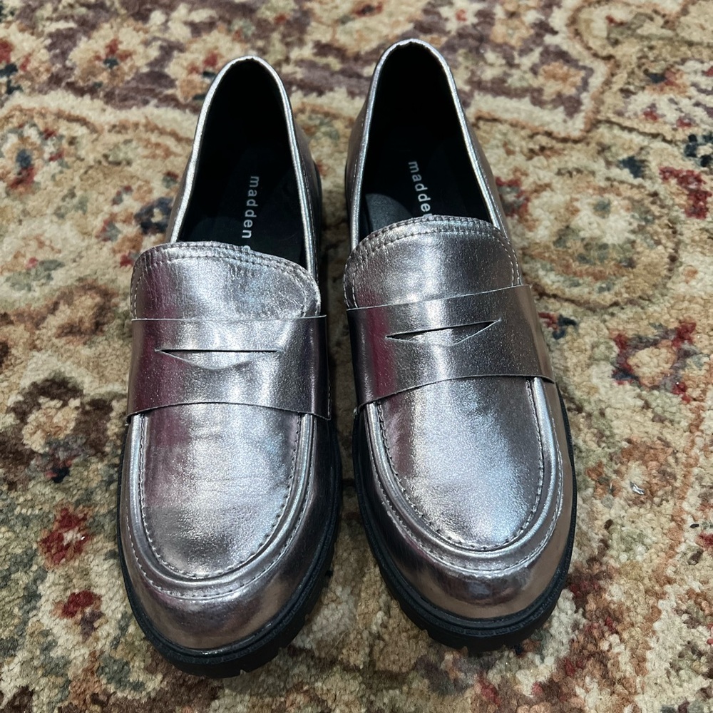 Madden girl metallic pewter shoes